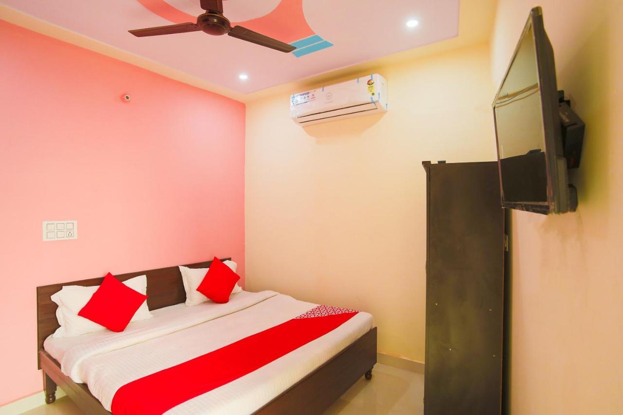 Hotel Oyo Flagship 62980 Shiva Residency Garhi Harsaru Zewnętrze zdjęcie
